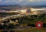 Standbild Landung von Flugzeugen Vietnam, 1967, aus Sekunde 6 historischem Filmmaterial Videoclip 65675037302