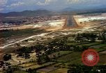 Standbild Landung von Flugzeugen Vietnam, 1967, aus Sekunde 10 historischem Filmmaterial Videoclip 65675037302