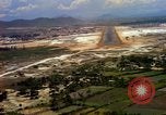 Standbild Landung von Flugzeugen Vietnam, 1967, aus Sekunde 11 historischem Filmmaterial Videoclip 65675037302