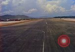 Standbild Landung von Flugzeugen Vietnam, 1967, aus Sekunde 49 historischem Filmmaterial Videoclip 65675037302