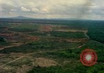 Standbild Ebene Ansätze und landet lange Thanh Vietnam, 1967, aus Sekunde 12 historischem Filmmaterial Videoclip 65675037304