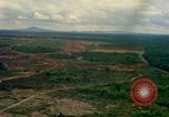 Standbild Ebene Ansätze und landet lange Thanh Vietnam, 1967, aus Sekunde 13 historischem Filmmaterial Videoclip 65675037304