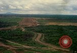 Standbild Ebene Ansätze und landet lange Thanh Vietnam, 1967, aus Sekunde 26 historischem Filmmaterial Videoclip 65675037304
