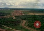 Standbild Ebene Ansätze und landet lange Thanh Vietnam, 1967, aus Sekunde 27 historischem Filmmaterial Videoclip 65675037304