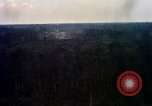 Standbild Flugzeuge landen Tom Le Chom Vietnam, 1967, aus Sekunde 9 historischem Filmmaterial Videoclip 65675037305