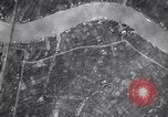 Standbild Bombardierung Rama VI Brücke Bangkok Thailand, 1944, aus Sekunde 10 historischem Filmmaterial Videoclip 65675037316