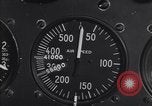 Standbild Air Speed Meter von BT-13 United States USA, 1939, aus Sekunde 14 historischem Filmmaterial Videoclip 65675037323