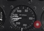 Standbild Air Speed Meter von BT-13 United States USA, 1939, aus Sekunde 18 historischem Filmmaterial Videoclip 65675037323