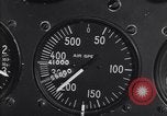 Standbild Air Speed Meter von BT-13 United States USA, 1939, aus Sekunde 20 historischem Filmmaterial Videoclip 65675037323