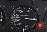 Standbild Air Speed Meter von BT-13 United States USA, 1939, aus Sekunde 30 historischem Filmmaterial Videoclip 65675037323