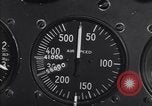 Standbild Air Speed Meter von BT-13 United States USA, 1939, aus Sekunde 34 historischem Filmmaterial Videoclip 65675037323