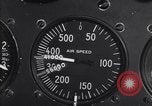 Standbild Air Speed Meter von BT-13 United States USA, 1939, aus Sekunde 38 historischem Filmmaterial Videoclip 65675037323