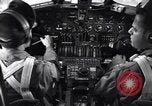 Standbild Innenräume der B-24 Bomber United States USA, 1941, aus Sekunde 26 historischem Filmmaterial Videoclip 65675037324
