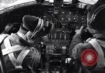 Standbild Innenräume der B-24 Bomber United States USA, 1941, aus Sekunde 32 historischem Filmmaterial Videoclip 65675037324
