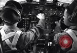 Standbild Innenräume der B-24 Bomber United States USA, 1941, aus Sekunde 36 historischem Filmmaterial Videoclip 65675037324