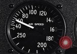 Standbild Air Speed Meter von B-24 United States USA, 1941, aus Sekunde 35 historischem Filmmaterial Videoclip 65675037325