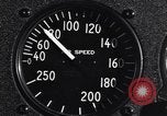 Standbild Air Speed Meter von B-24 United States USA, 1941, aus Sekunde 45 historischem Filmmaterial Videoclip 65675037325