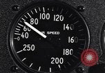Standbild Air Speed Meter von B-24 United States USA, 1941, aus Sekunde 47 historischem Filmmaterial Videoclip 65675037325