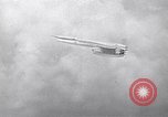Standbild B-52 air-startet eine AGM-28 Hound Dog Cruise Missile United States USA, 1962, aus Sekunde 44 historischem Filmmaterial Videoclip 65675037326
