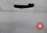 Immagine di Bombardieri B-17 e B-24 e B-29 Germania, 1944, secondo 55 filmato di repertorio 65675037327