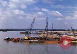 Standbild port Bau South Vietnam, 1966, aus Sekunde 6 historischem Filmmaterial Videoclip 65675037332