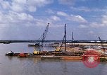 Standbild port Bau South Vietnam, 1966, aus Sekunde 9 historischem Filmmaterial Videoclip 65675037332