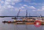 Standbild port Bau South Vietnam, 1966, aus Sekunde 10 historischem Filmmaterial Videoclip 65675037332