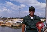 Standbild port Bau South Vietnam, 1966, aus Sekunde 20 historischem Filmmaterial Videoclip 65675037332