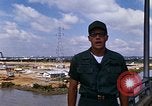 Standbild port Bau South Vietnam, 1966, aus Sekunde 23 historischem Filmmaterial Videoclip 65675037332