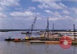 Standbild port Bau South Vietnam, 1966, aus Sekunde 42 historischem Filmmaterial Videoclip 65675037332