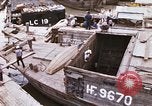 Immagine di I rottami e del carico Saigon Vietnam, 1966, secondo 1 filmato di repertorio 65675037336