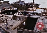 Immagine di I rottami e del carico Saigon Vietnam, 1966, secondo 11 filmato di repertorio 65675037336