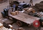 Immagine di I rottami e del carico Saigon Vietnam, 1966, secondo 22 filmato di repertorio 65675037336