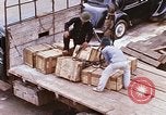 Immagine di I rottami e del carico Saigon Vietnam, 1966, secondo 38 filmato di repertorio 65675037336