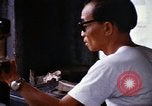 Immagine di I rottami e del carico Saigon Vietnam, 1966, secondo 53 filmato di repertorio 65675037336