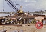 Image la construction des ports Saigon Vietnam, 1966, de la seconde 23 séquences d'archives historiques vidéo 65675037342