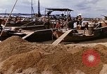 Image la construction des ports Saigon Vietnam, 1966, de la seconde 47 séquences d'archives historiques vidéo 65675037342