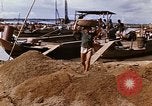 Image la construction des ports Saigon Vietnam, 1966, de la seconde 54 séquences d'archives historiques vidéo 65675037342
