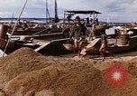 Image la construction des ports Saigon Vietnam, 1966, de la seconde 60 séquences d'archives historiques vidéo 65675037342