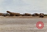 Image constructiont Port Saigon Vietnam, 1966, de la seconde 11 séquences d'archives historiques vidéo 65675037343
