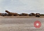 Image constructiont Port Saigon Vietnam, 1966, de la seconde 15 séquences d'archives historiques vidéo 65675037343