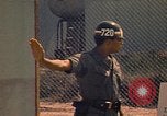 Image 720e agent de la police militaire Vung Tau Vietnam, 1970, de la seconde 58 séquences d'archives historiques vidéo 65675037347