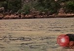Immagine di Il riposo e la ricreazione Khanh Hoa Vietnam, 1971, secondo 37 filmato di repertorio 65675037356