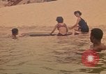 Immagine di Il riposo e la ricreazione Khanh Hoa Vietnam, 1971, secondo 48 filmato di repertorio 65675037356