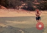 Standbild amerikanische Soldat Khanh Hoa Vietnam, 1971, aus Sekunde 12 historischem Filmmaterial Videoclip 65675037357