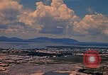 Immagine di Velivolo vola su base aria Vung Tau Vietnam, 1970, secondo 6 filmato di repertorio 65675037371