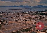 Immagine di Velivolo vola su base aria Vung Tau Vietnam, 1970, secondo 12 filmato di repertorio 65675037371