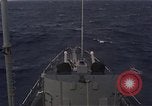 Image United States Navy Destroyer Océan Pacifique, 1967, de la seconde 6 séquences d'archives historiques vidéo 65675037376