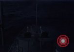 Image mer forte se brise sur bow Océan Pacifique, 1967, de la seconde 26 séquences d'archives historiques vidéo 65675037378