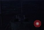 Image mer forte se brise sur bow Océan Pacifique, 1967, de la seconde 33 séquences d'archives historiques vidéo 65675037378